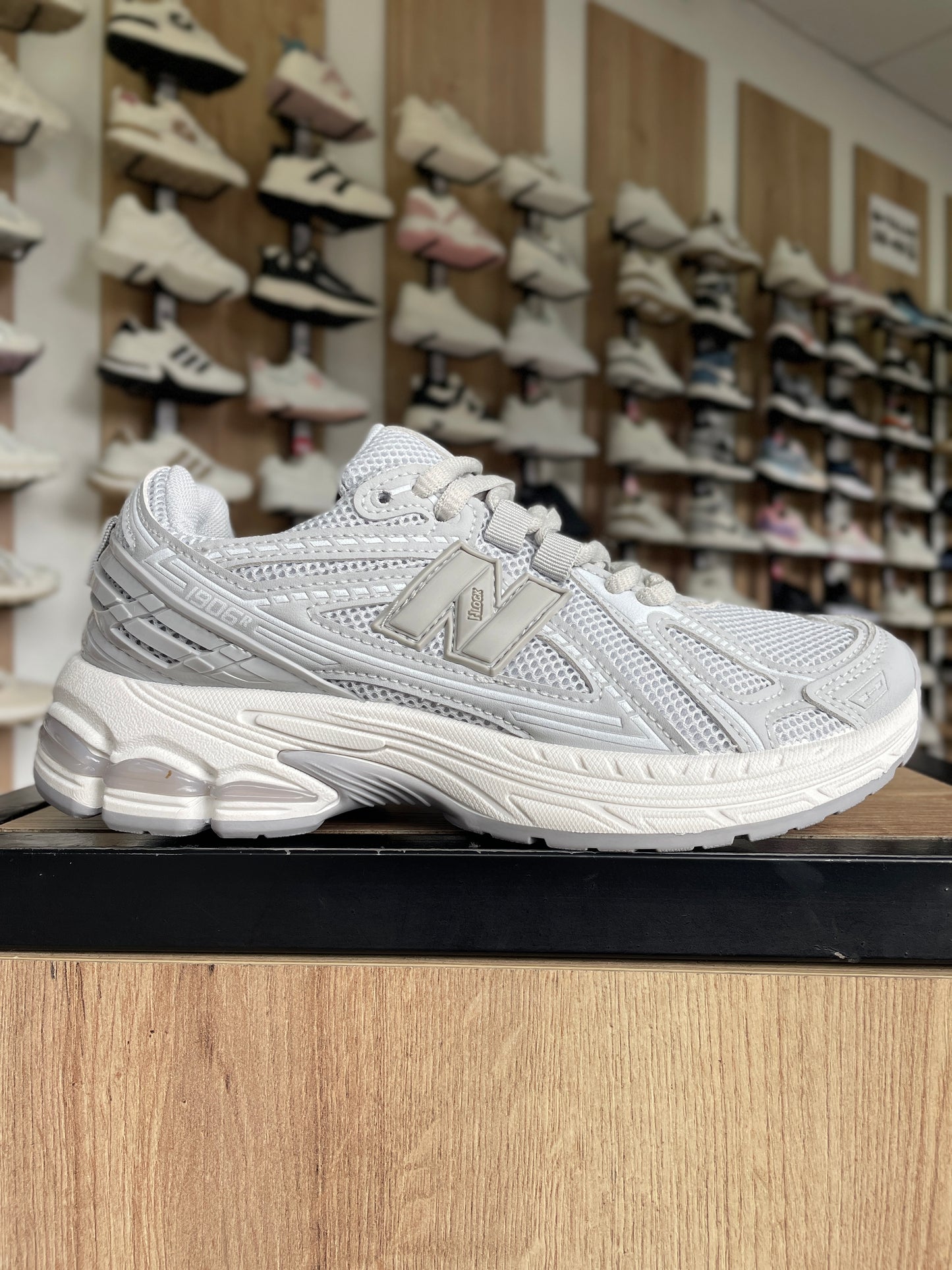 ZAPATILLA ZN GRIS