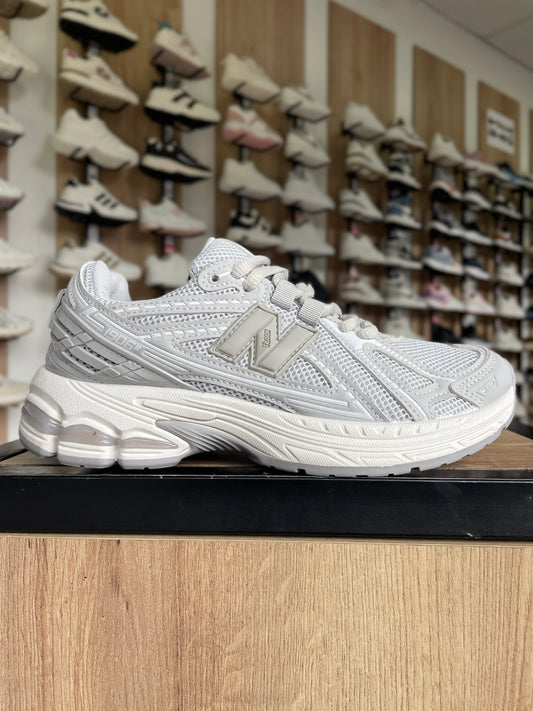 ZAPATILLA ZN GRIS